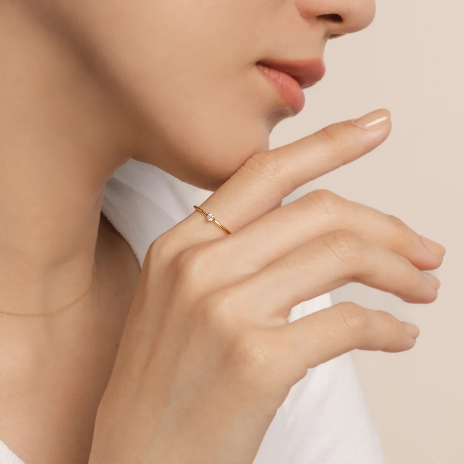 Elegant jewelry showcase